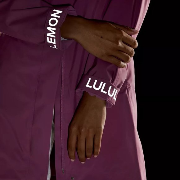 Lululemon Rain Jacket - Picture 5 of 5